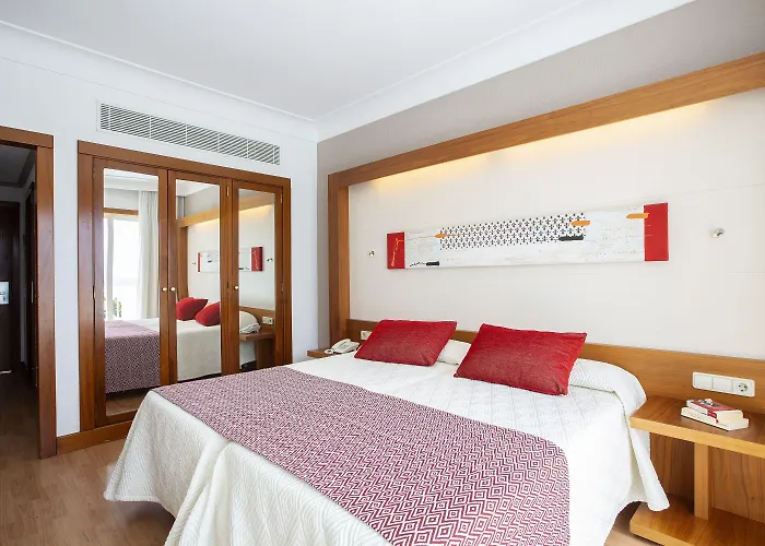 Hipotels La Geria Hotell 4*