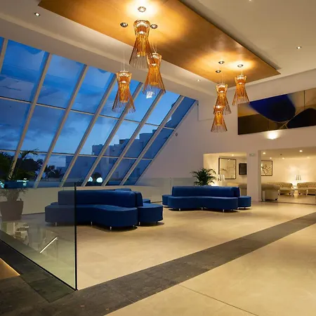 Hipotels La Geria 호텔 4*