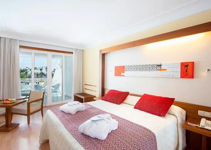 Hipotels La Geria 4*